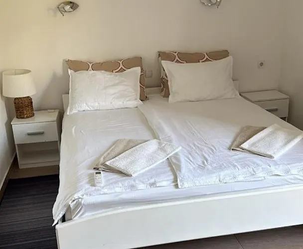 With A - C In Malinska-insel Krk 54690 Appartamento